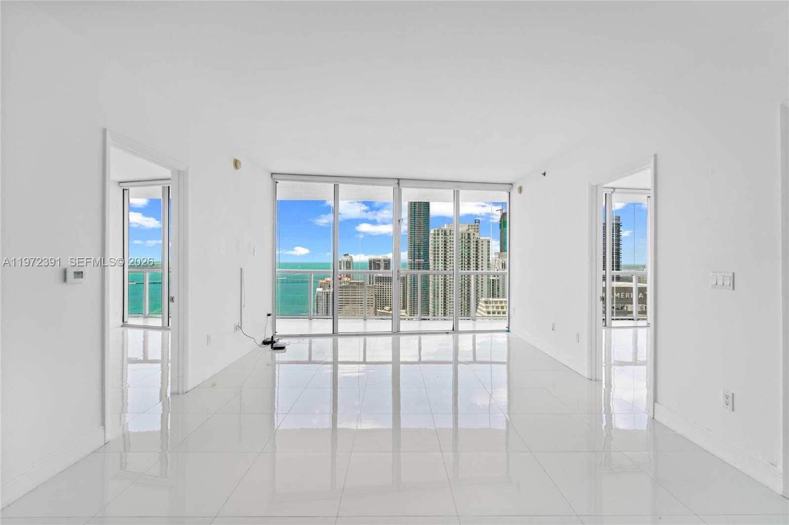 495 Brickell Ave 4705 photo 6