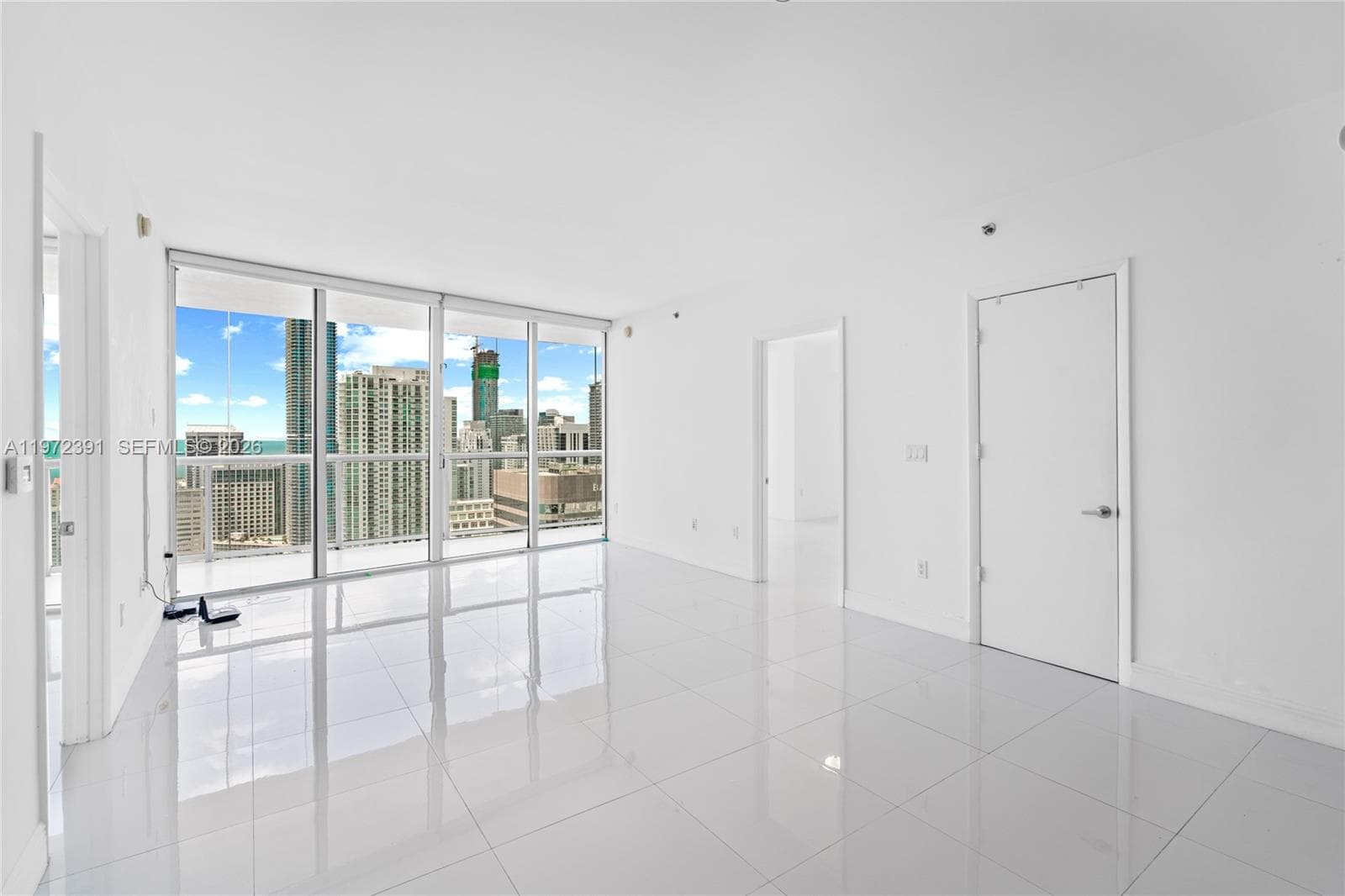 495 Brickell Ave 4705 photo 7