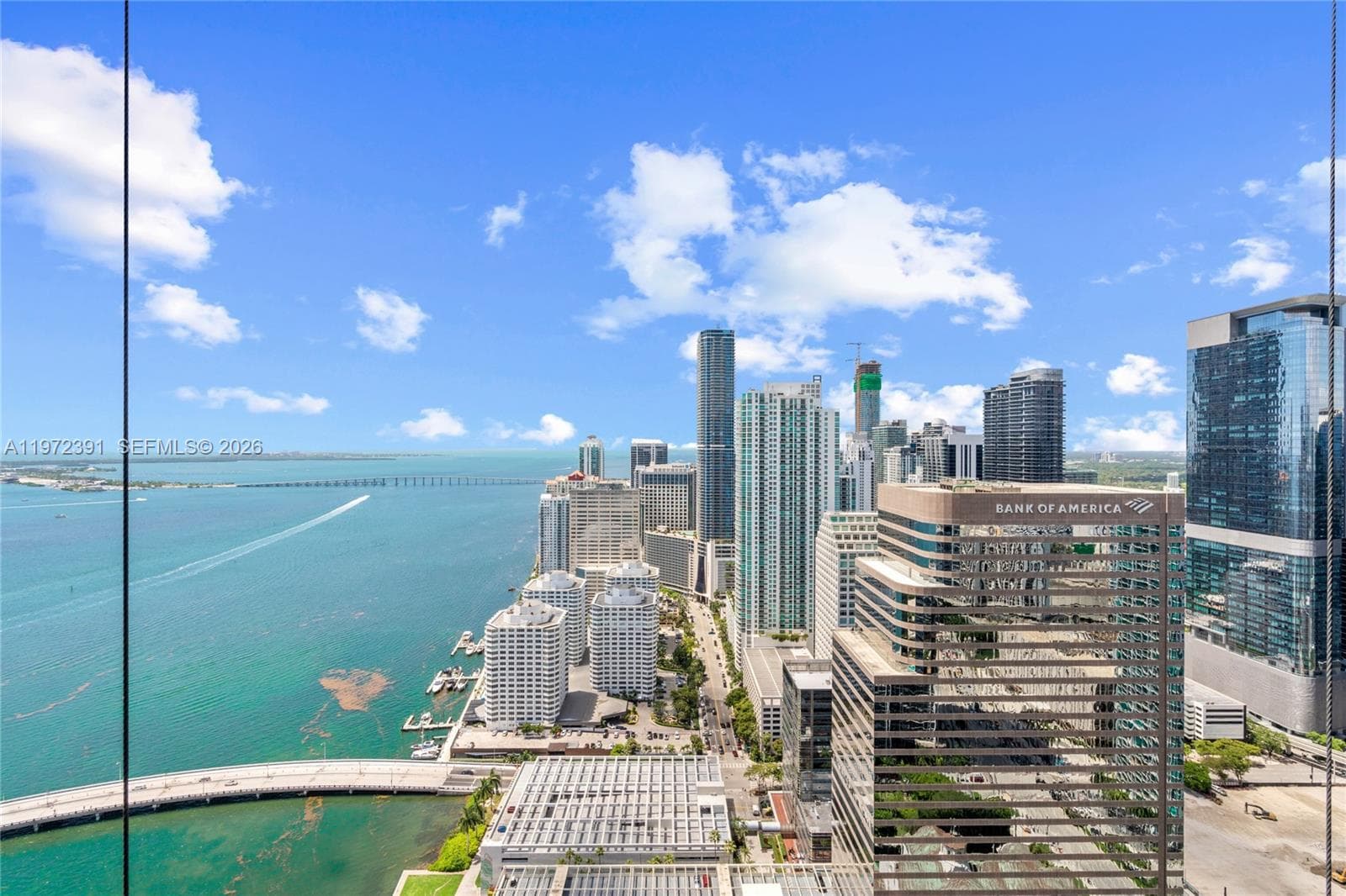 495 Brickell Ave 4705 photo 3
