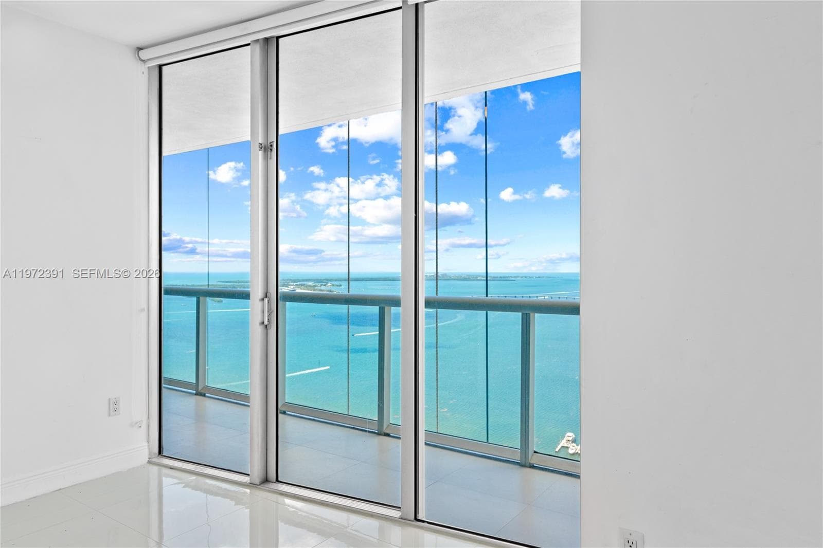 495 Brickell Ave 4705 photo 25