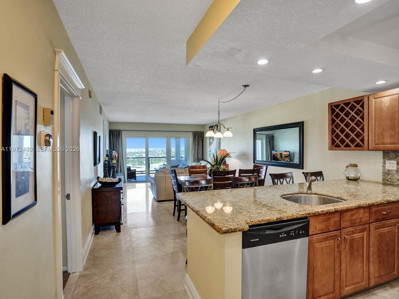 1500 S Ocean Blvd 1408 photo 3