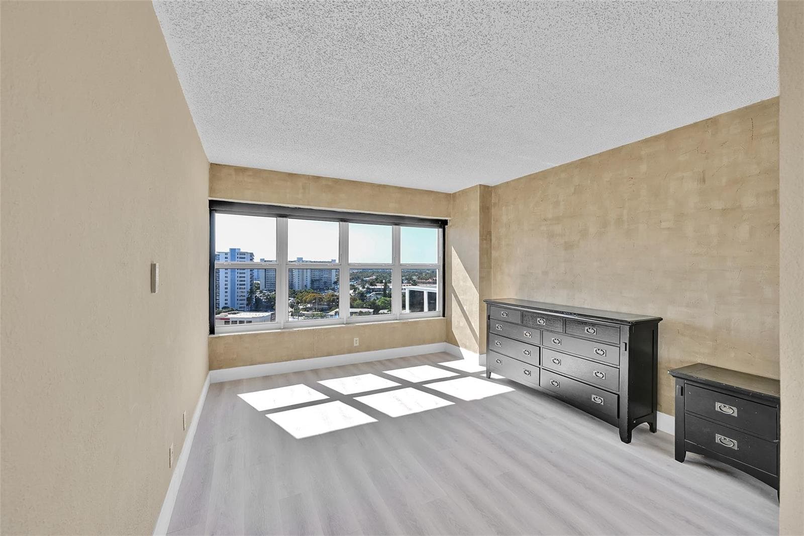 3700 Galt Ocean Drive 1215 photo 22