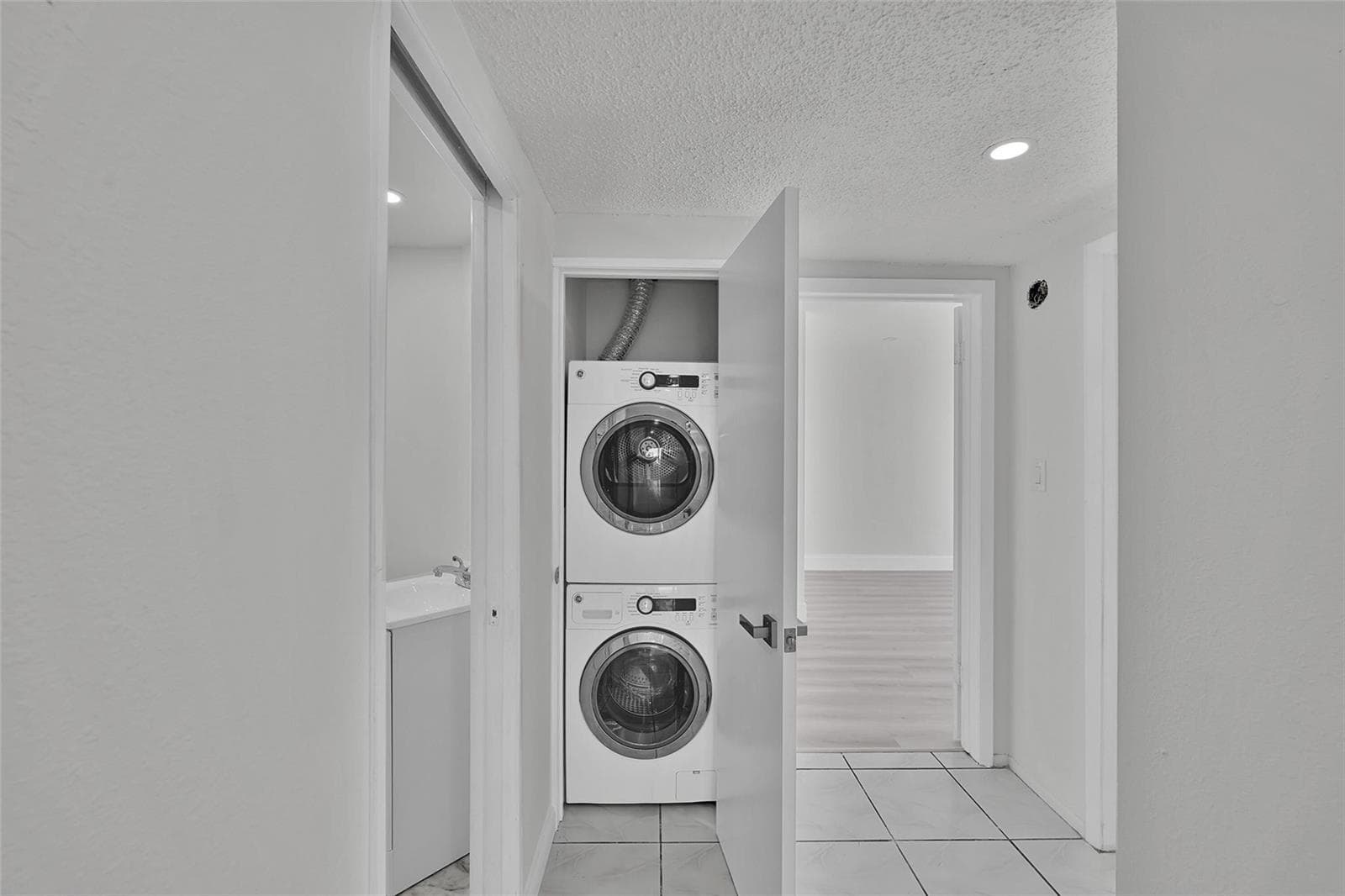 3700 Galt Ocean Drive 1215 photo 20