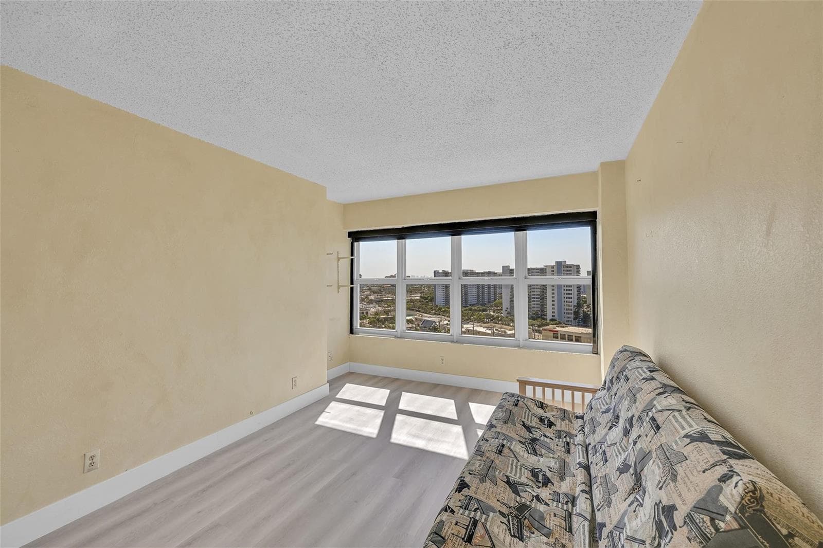 3700 Galt Ocean Drive 1215 photo 18
