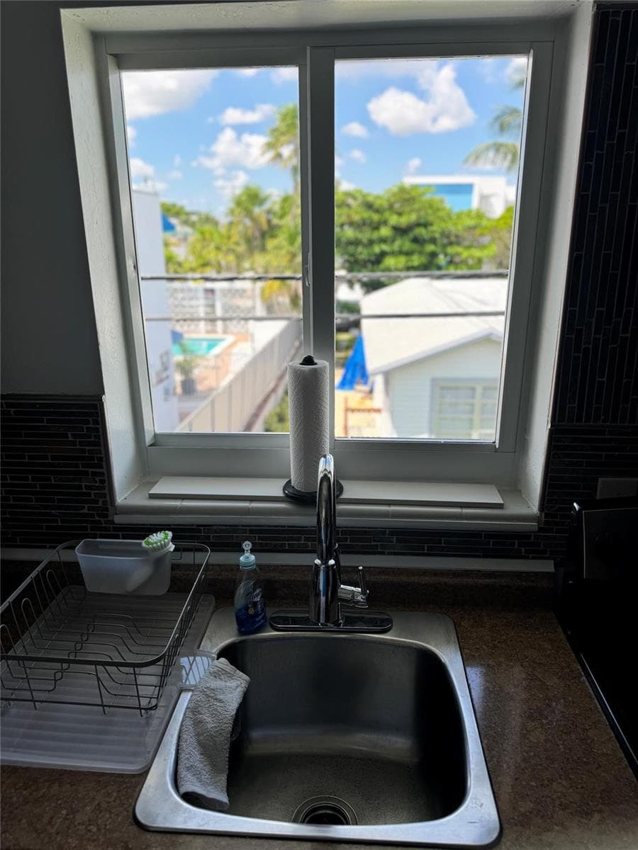 4228 N Ocean Drive 36 photo 19