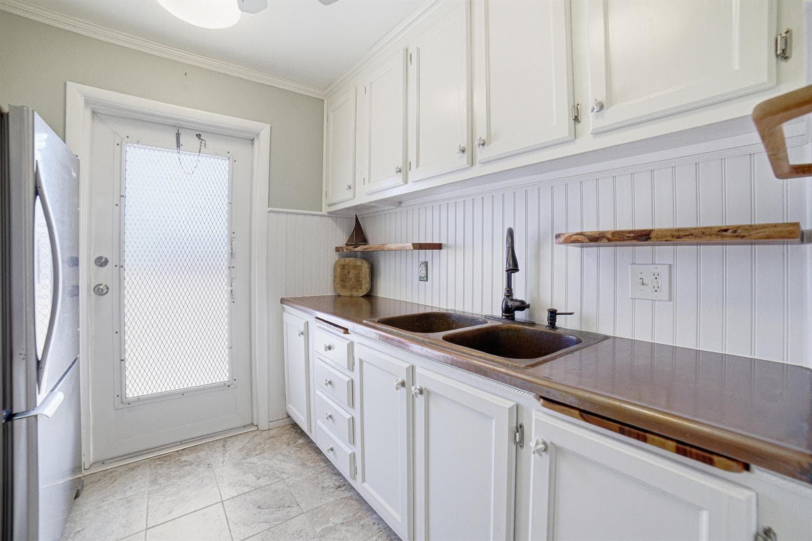 101 Doolen Court 210 photo 11