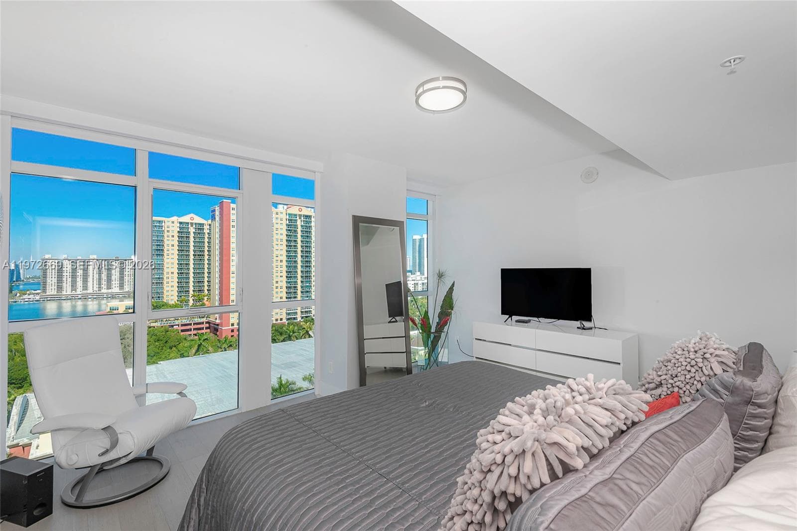 400 Sunny Isles Blvd 1222 SE CORNER UNIT photo 23