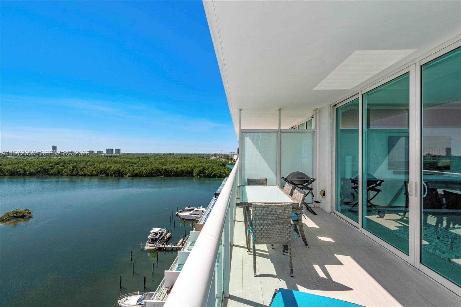 400 Sunny Isles Blvd 1222 SE CORNER UNIT photo 17