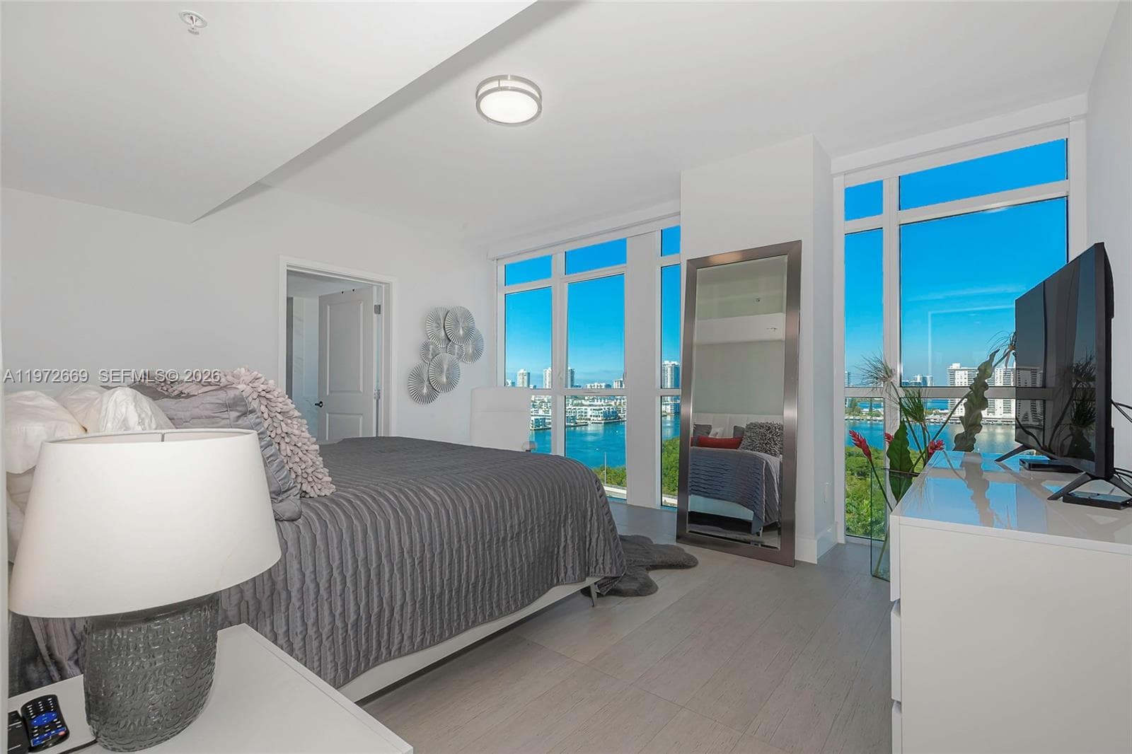 400 Sunny Isles Blvd 1222 SE CORNER UNIT photo 22