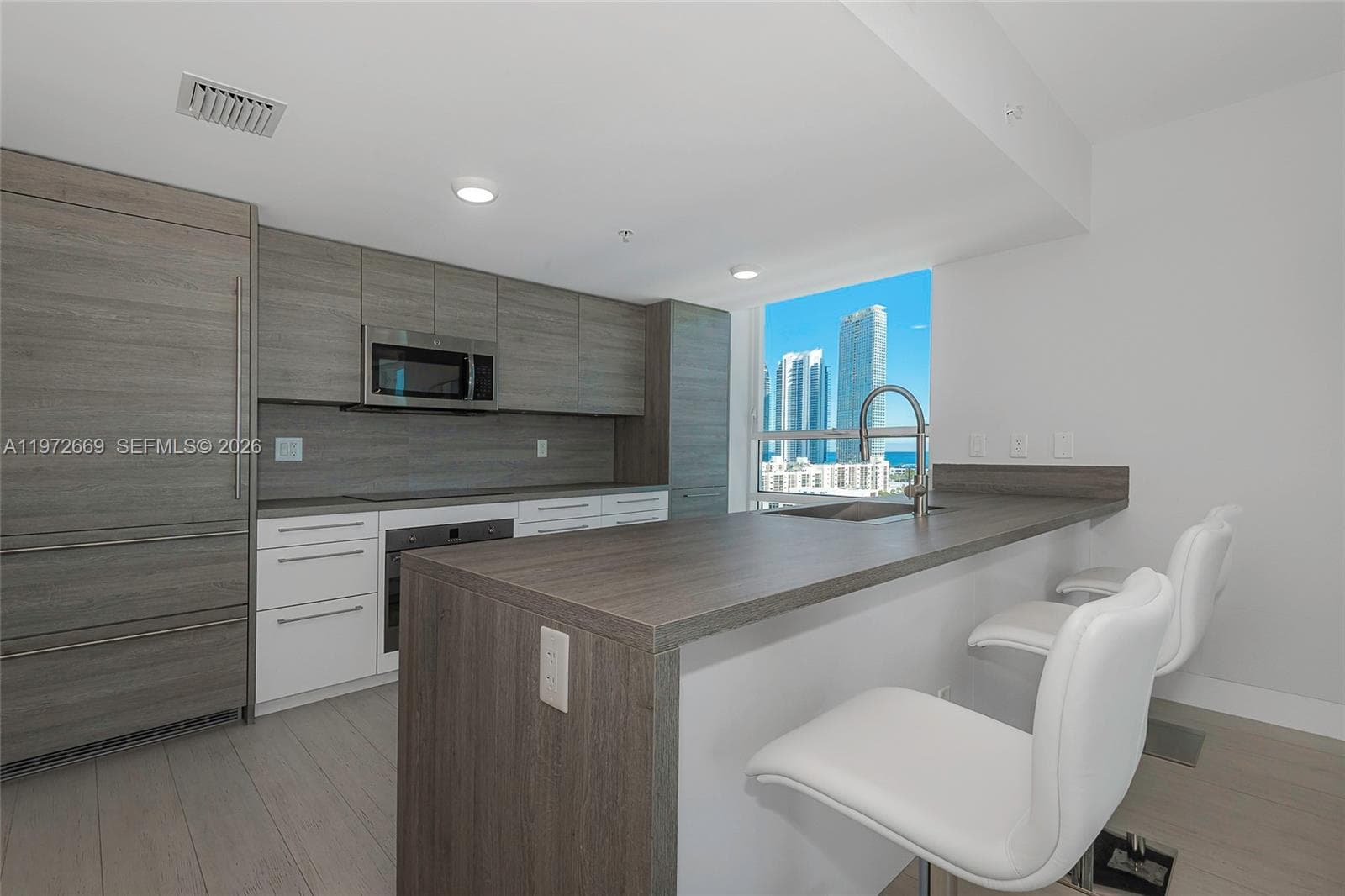 400 Sunny Isles Blvd 1222 SE CORNER UNIT photo 10