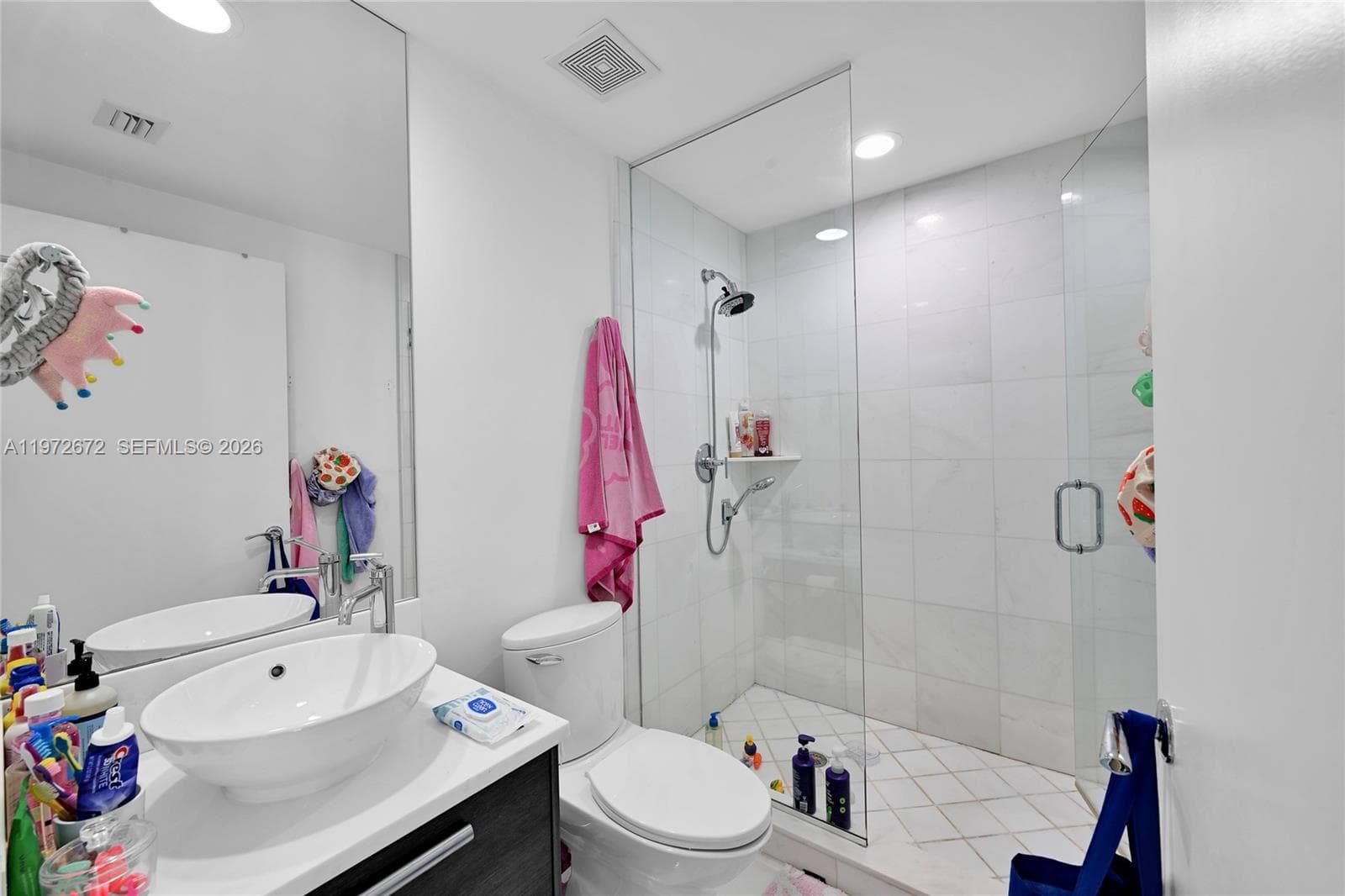 2950 NE 188th St 534 photo 16