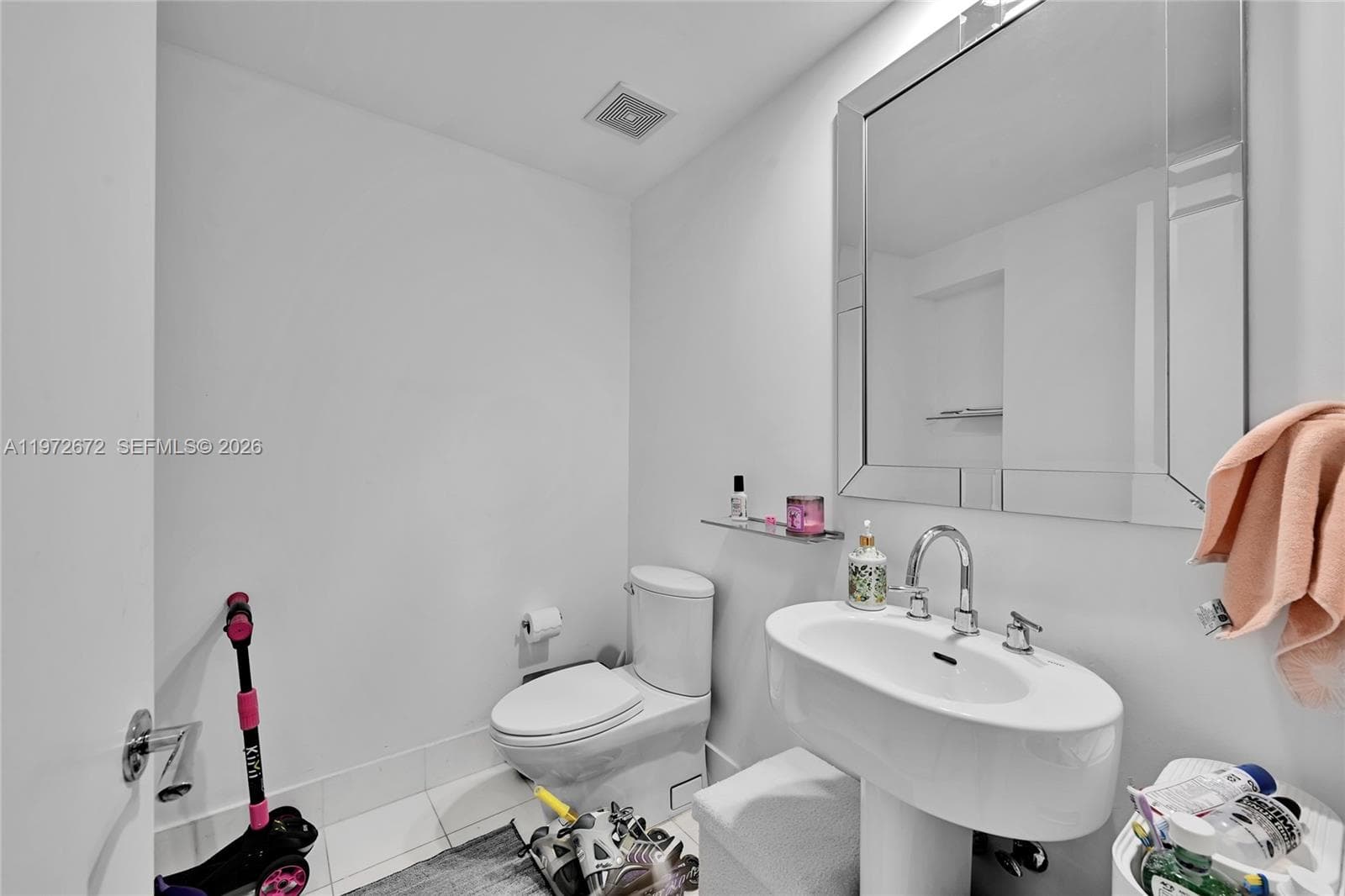 2950 NE 188th St 534 photo 22