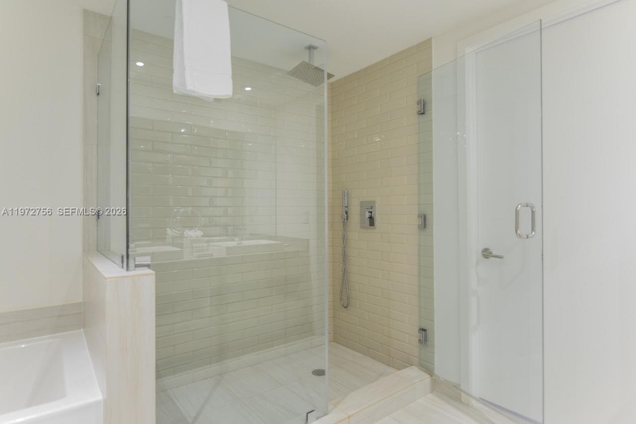 4010 Ocean Dr T4005 photo 23