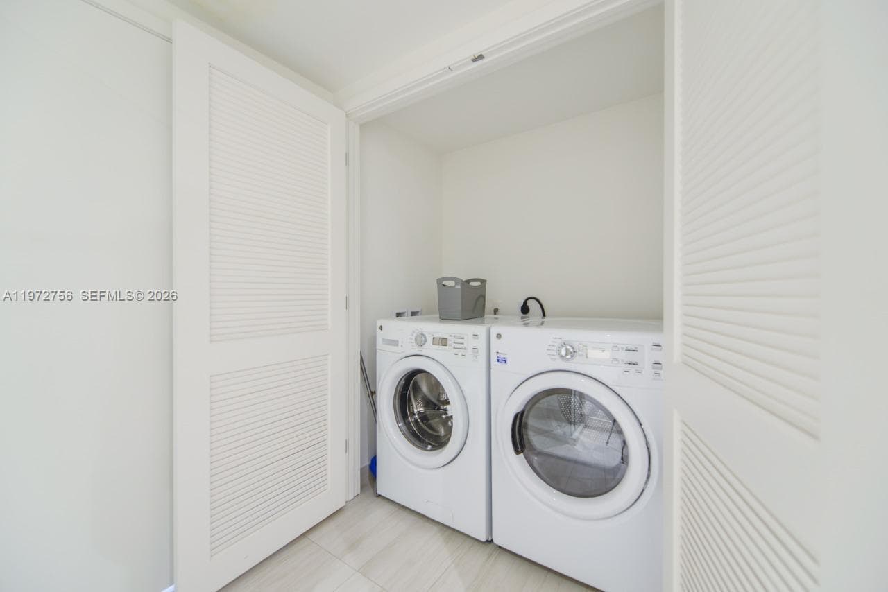 4010 Ocean Dr T4005 photo 10