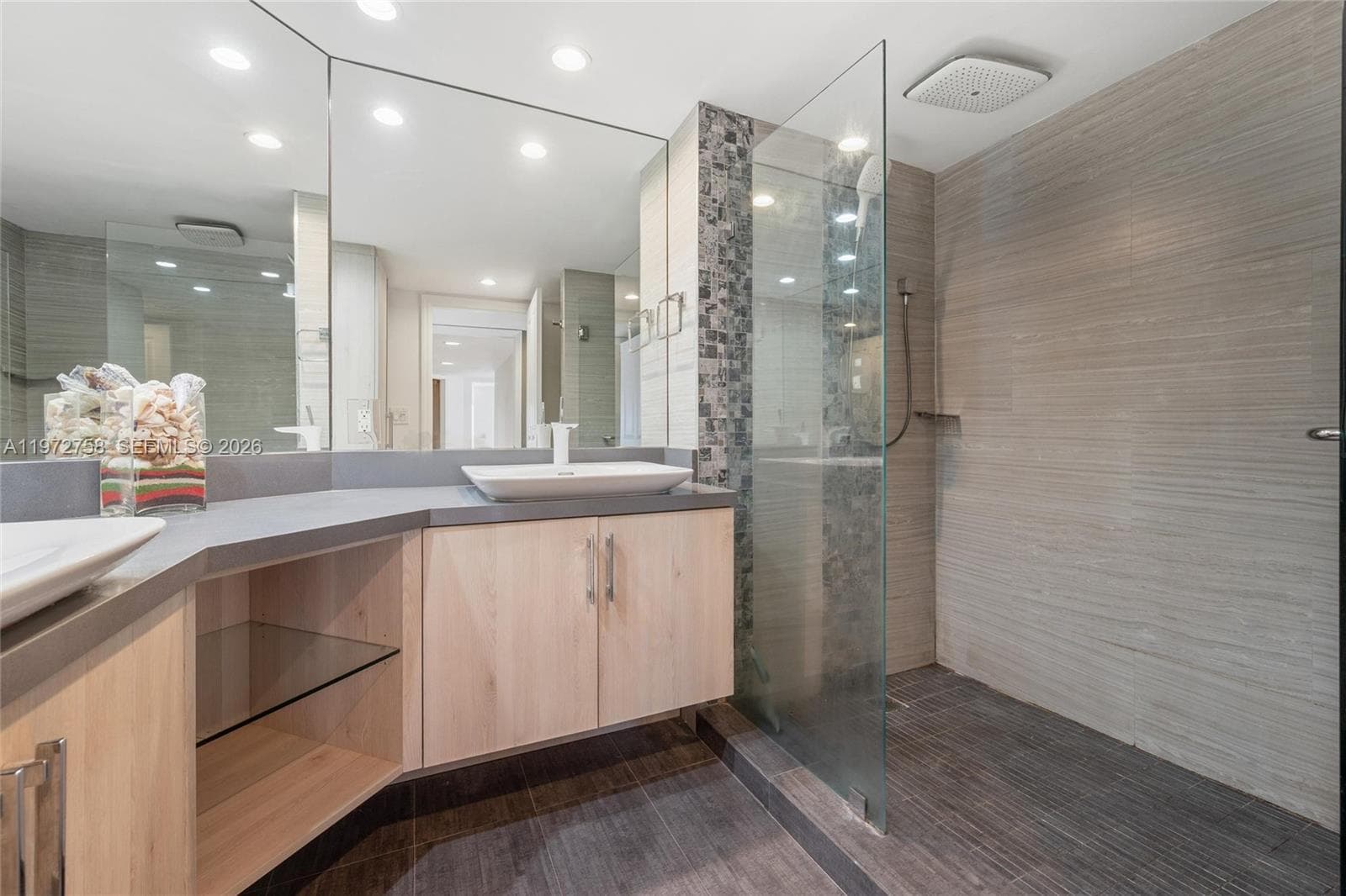 2200 S OCEAN LN 3009-10 photo 23