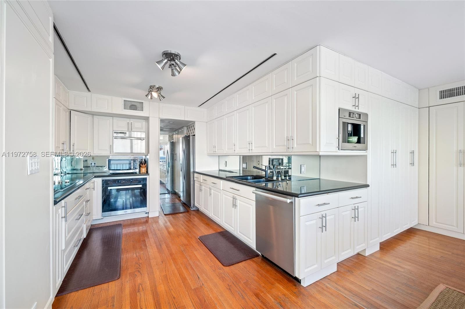 2200 S OCEAN LN 3009-10 photo 16