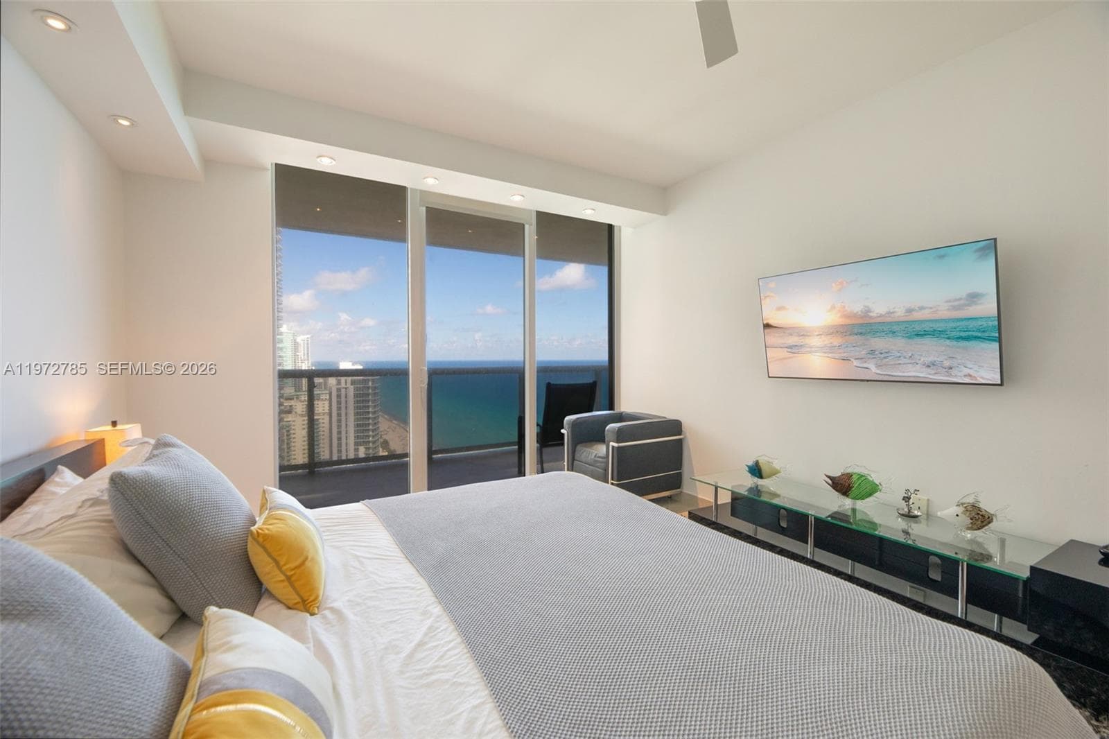 1830 S Ocean Dr 3011 photo 17