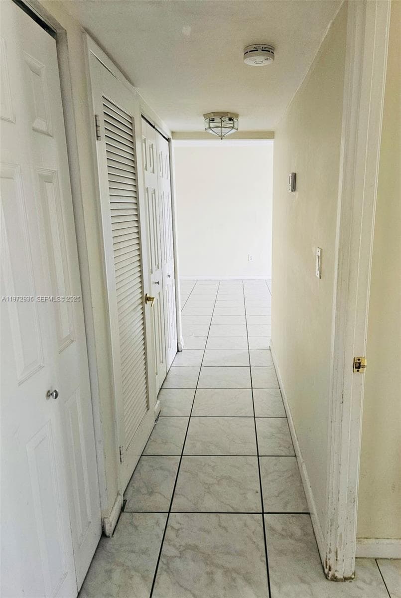 400 Kings Point Dr 1624 photo 11