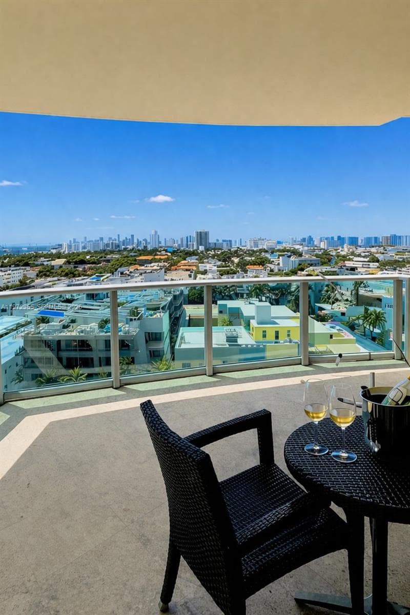 1455 Ocean Dr 1211 photo 1