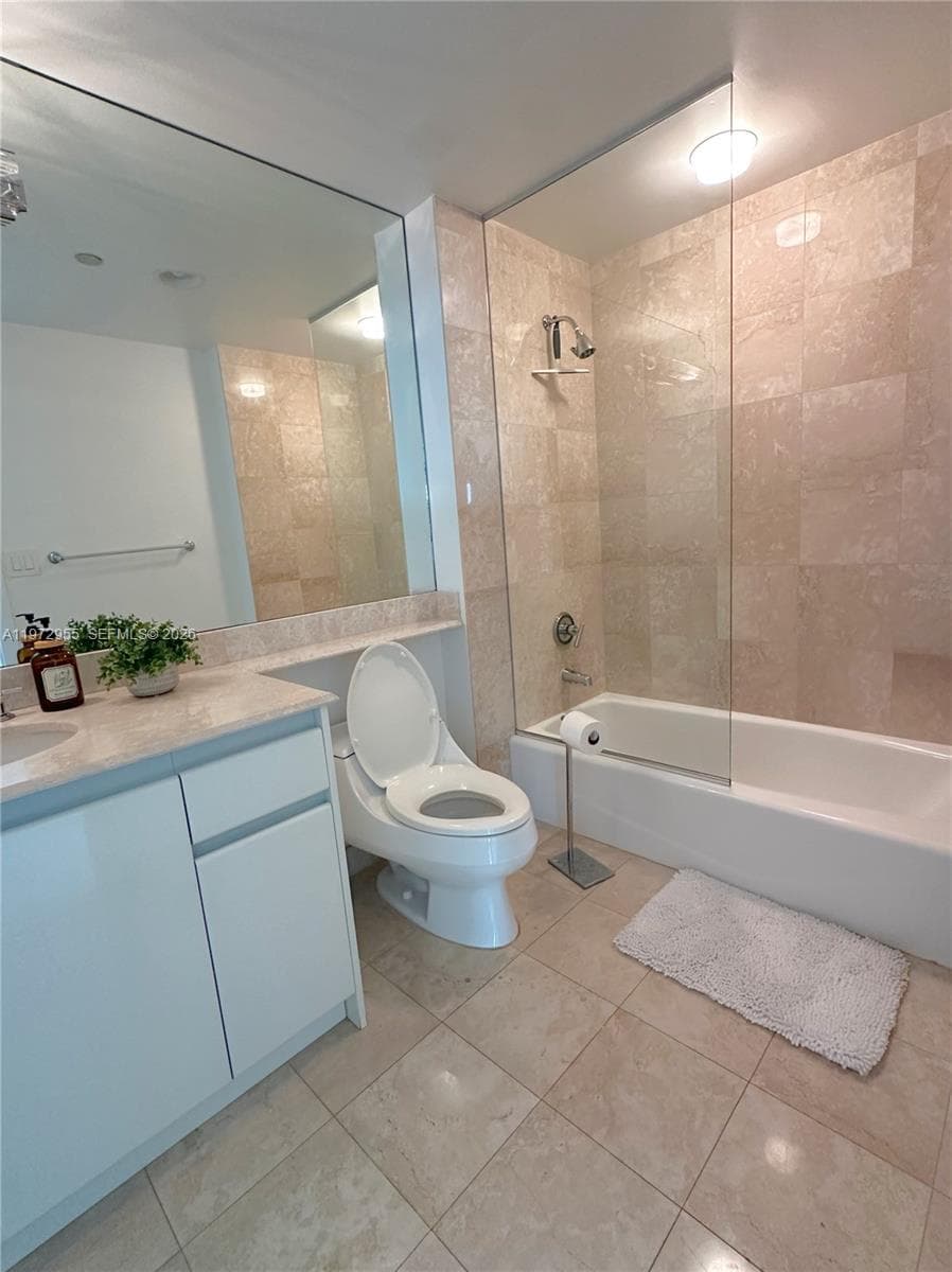 1455 Ocean Dr 1211 photo 11
