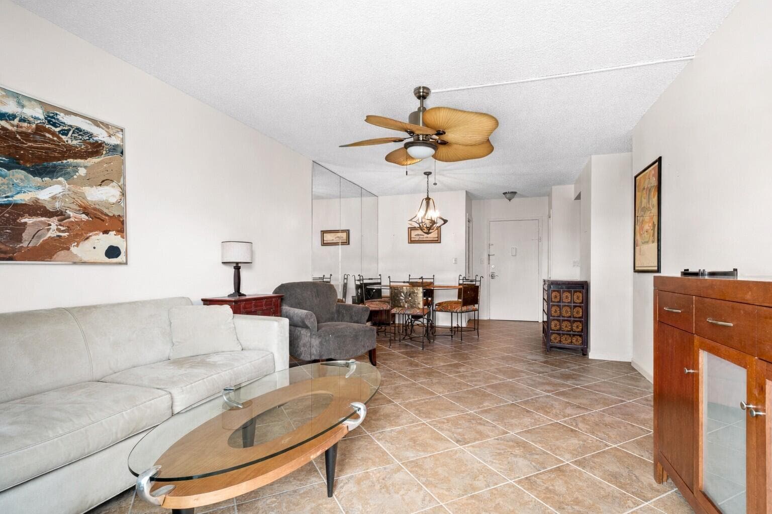200 S Birch Road 407 photo 4
