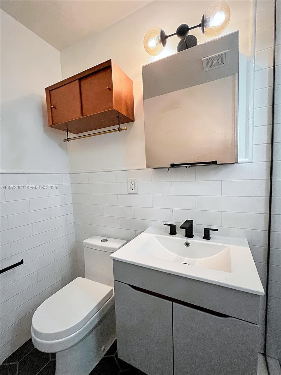 742 12th St 2 photo 25