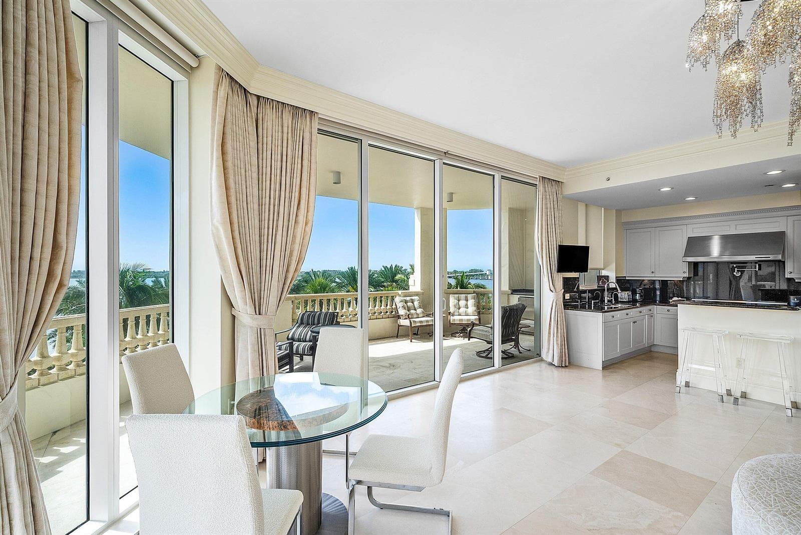 3000 S Ocean Boulevard 402 photo 2