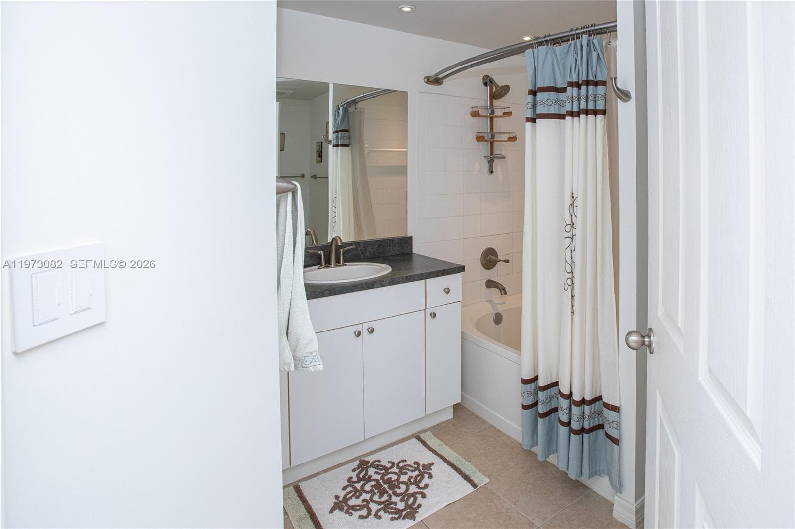9172 NE Collins Ave 312 photo 14