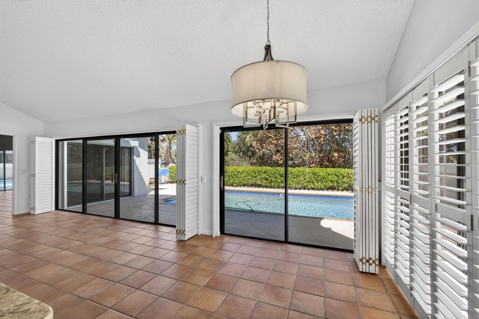 239 Ridge Road photo 21