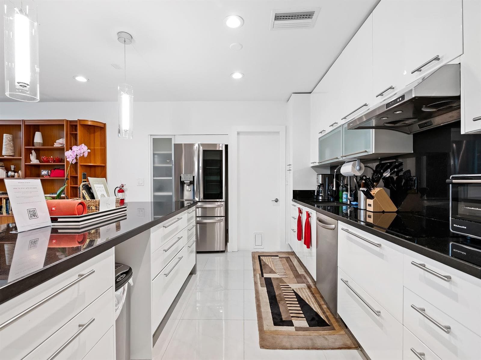 1612 SE 13 photo 4