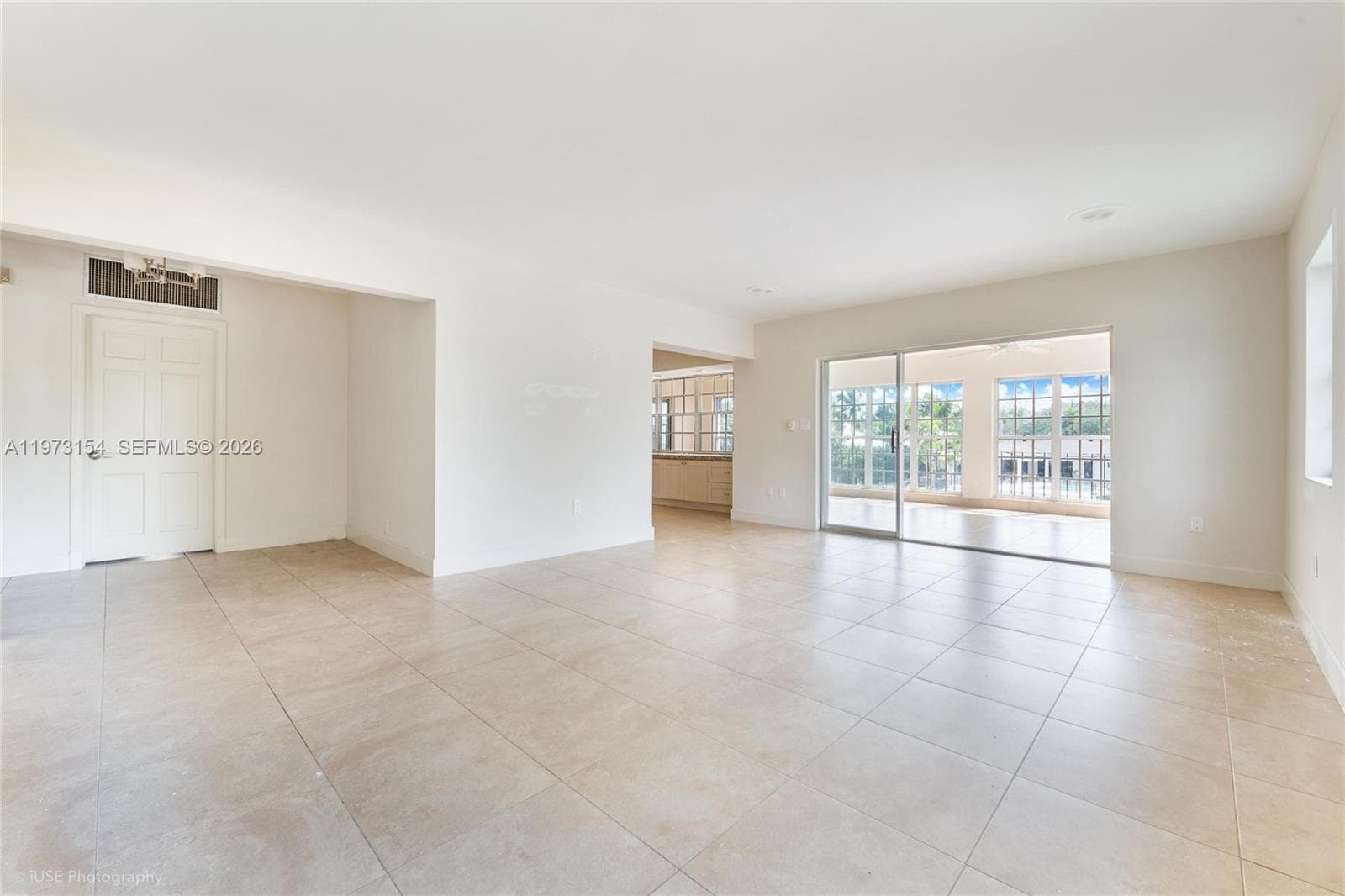 1265 S Alhambra Cir B photo 4