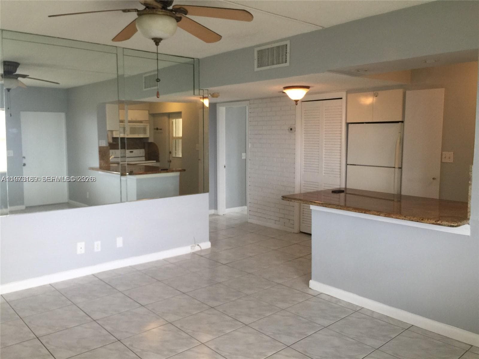 901 S Surf Rd 402 photo 4