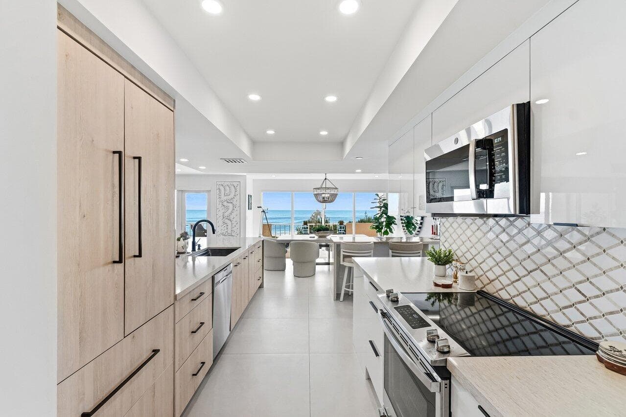 4001 N Ocean Boulevard 907 photo 18