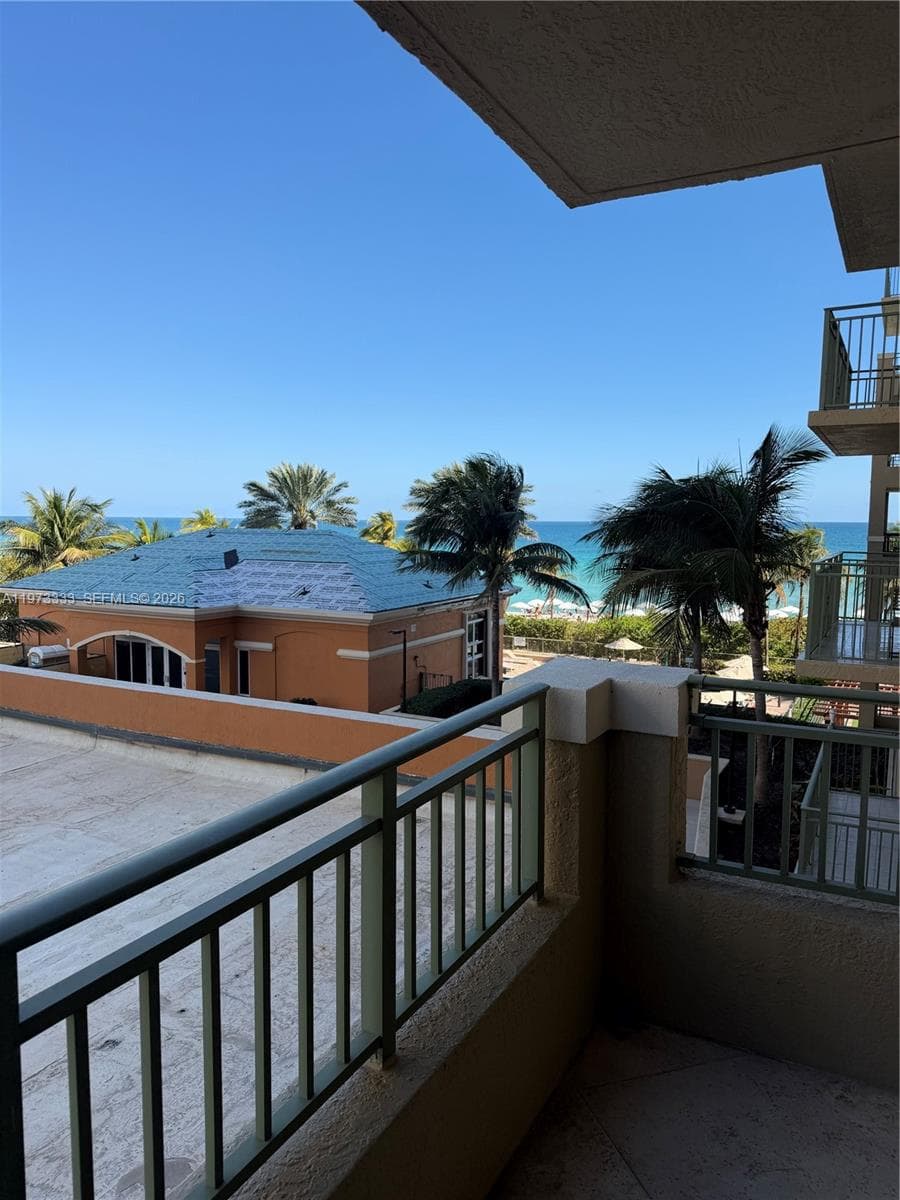 2080 S Ocean Dr 308 photo 7