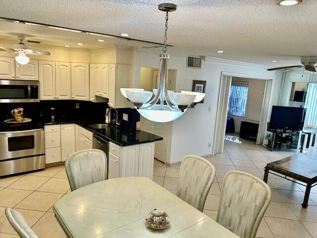 6435 Bay Club Drive 2 photo 10