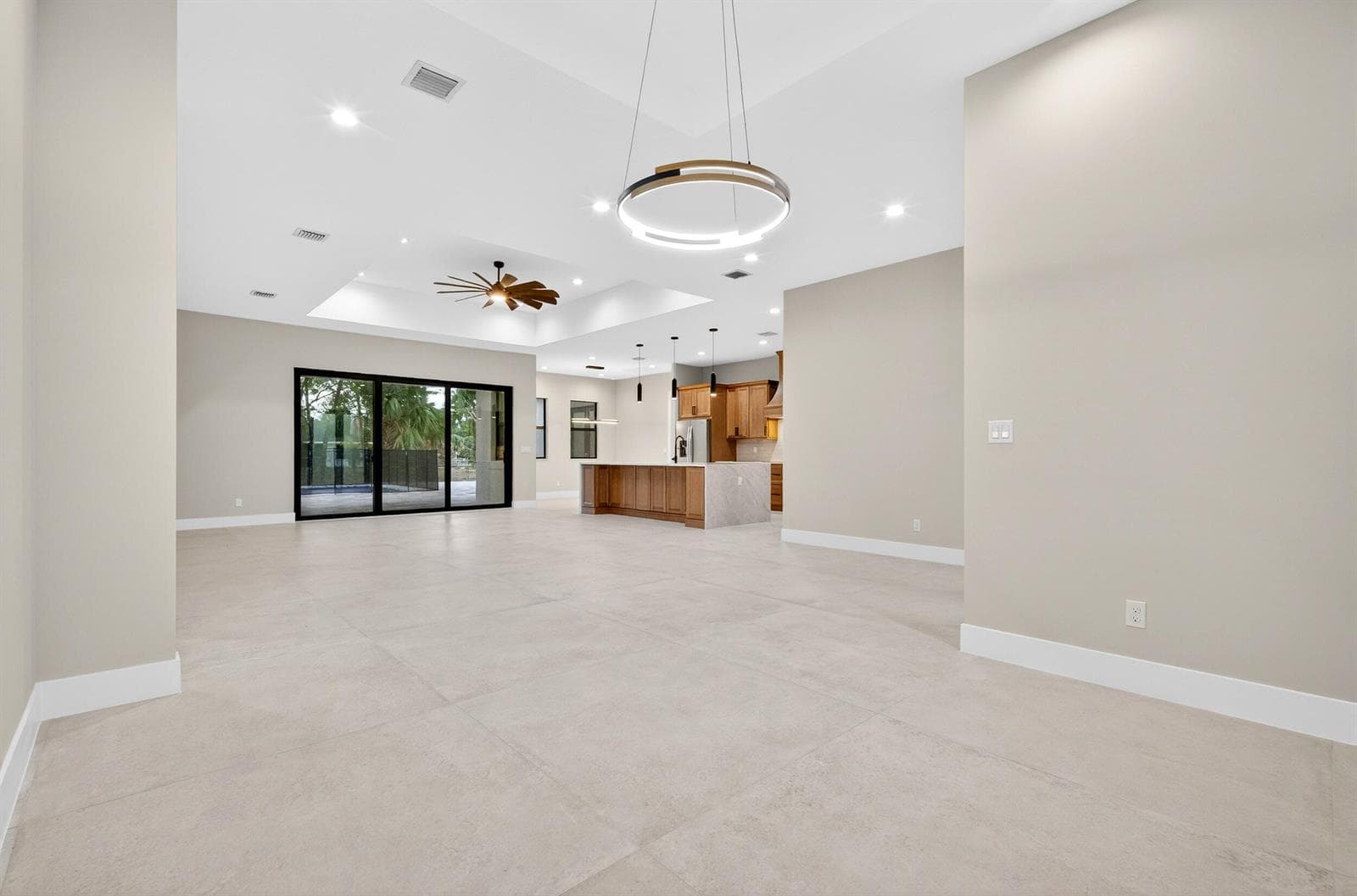 14736 69th Street N photo 23