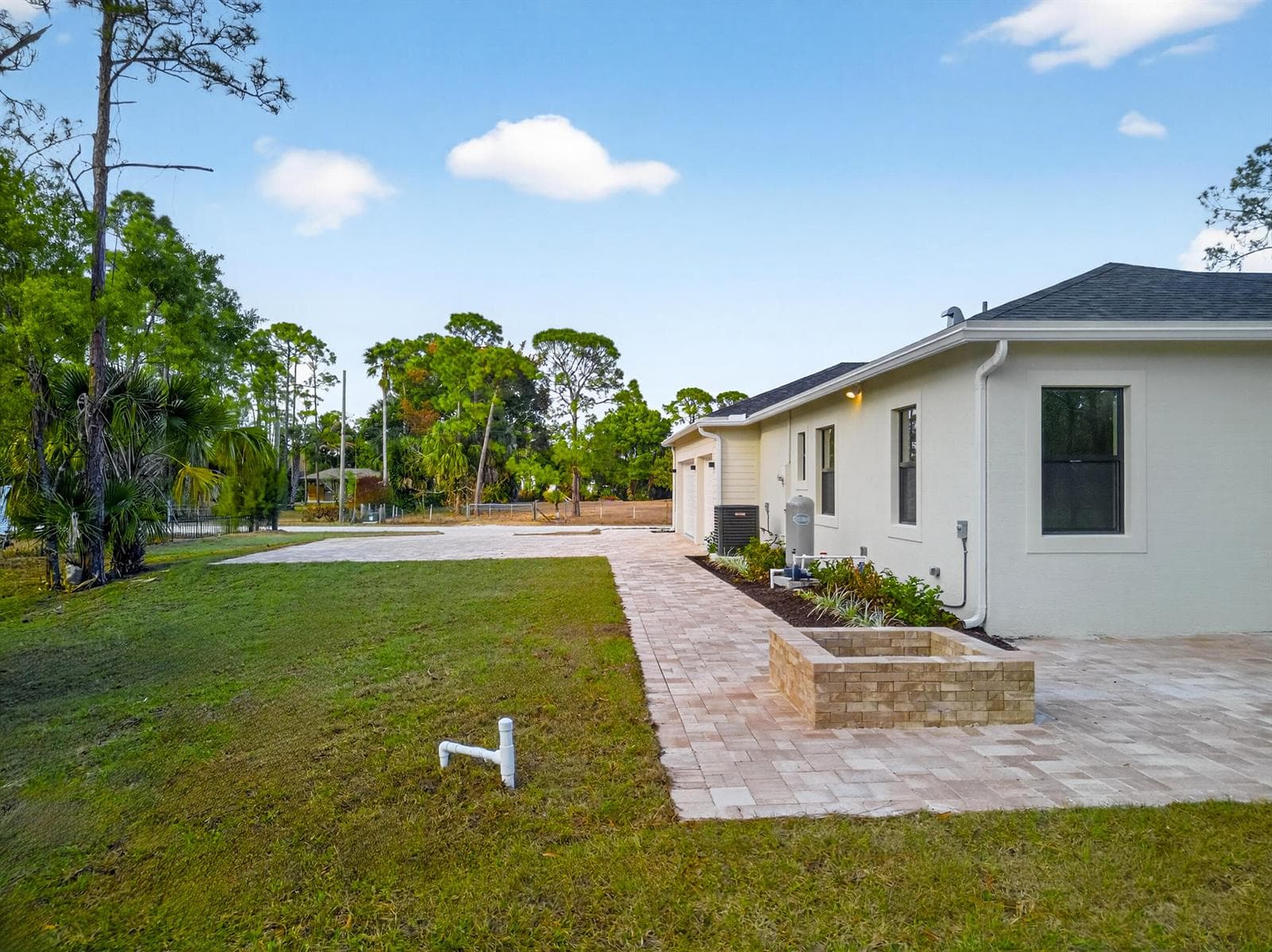 14736 69th Street N photo 19