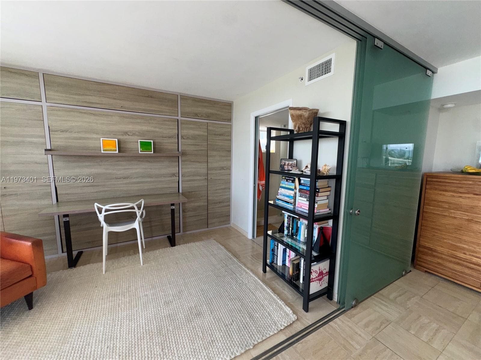 2457 Collins Ave 405 photo 9