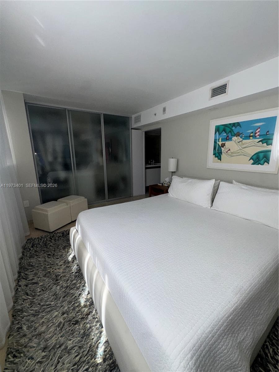 2457 Collins Ave 405 photo 19