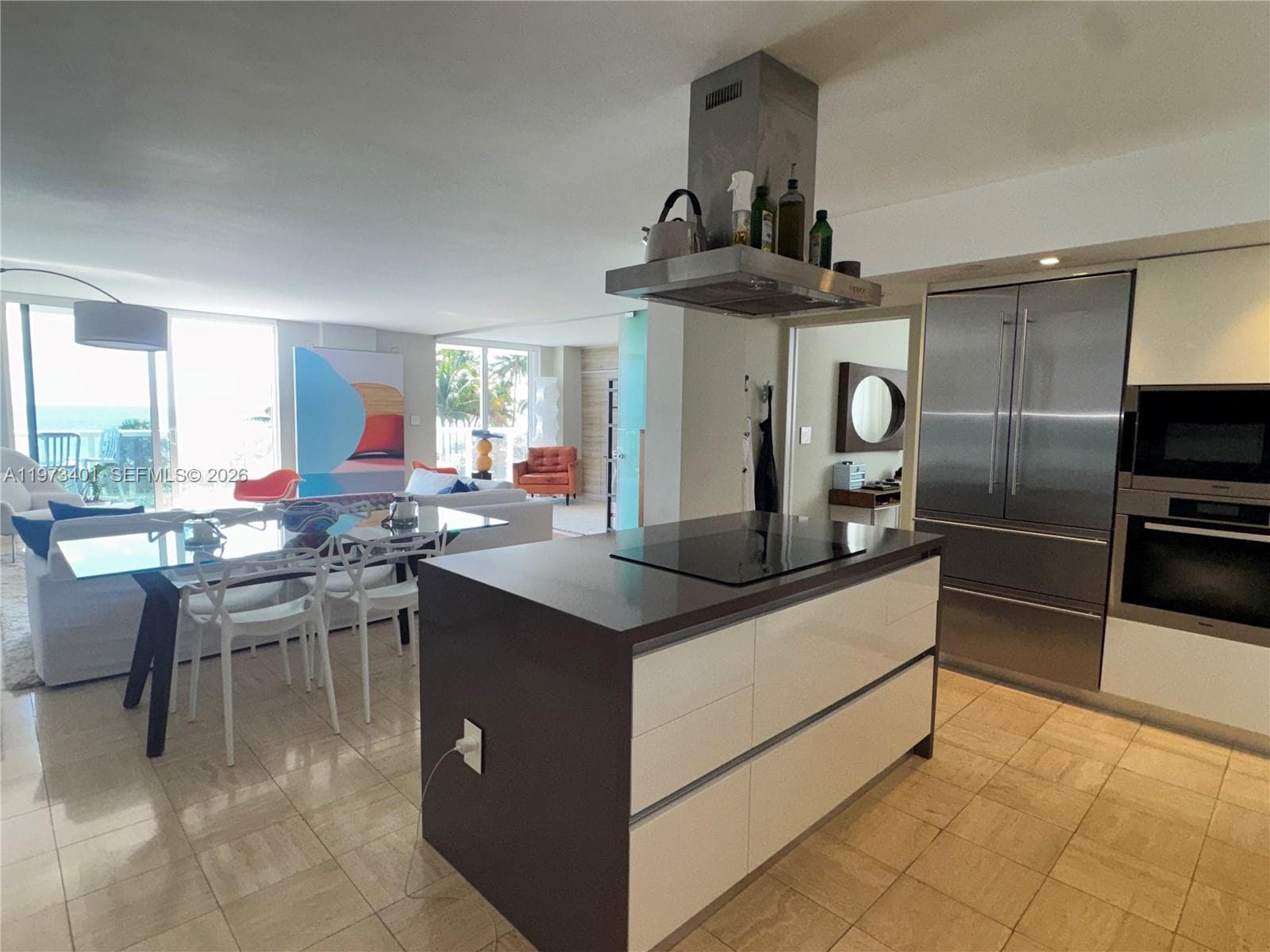 2457 Collins Ave 405 photo 4