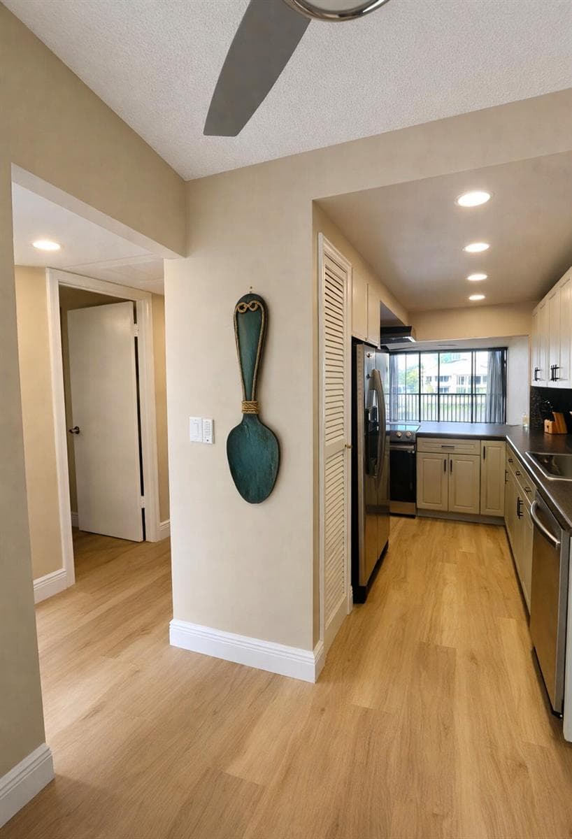 6 Royal Palm Way 310 photo 9