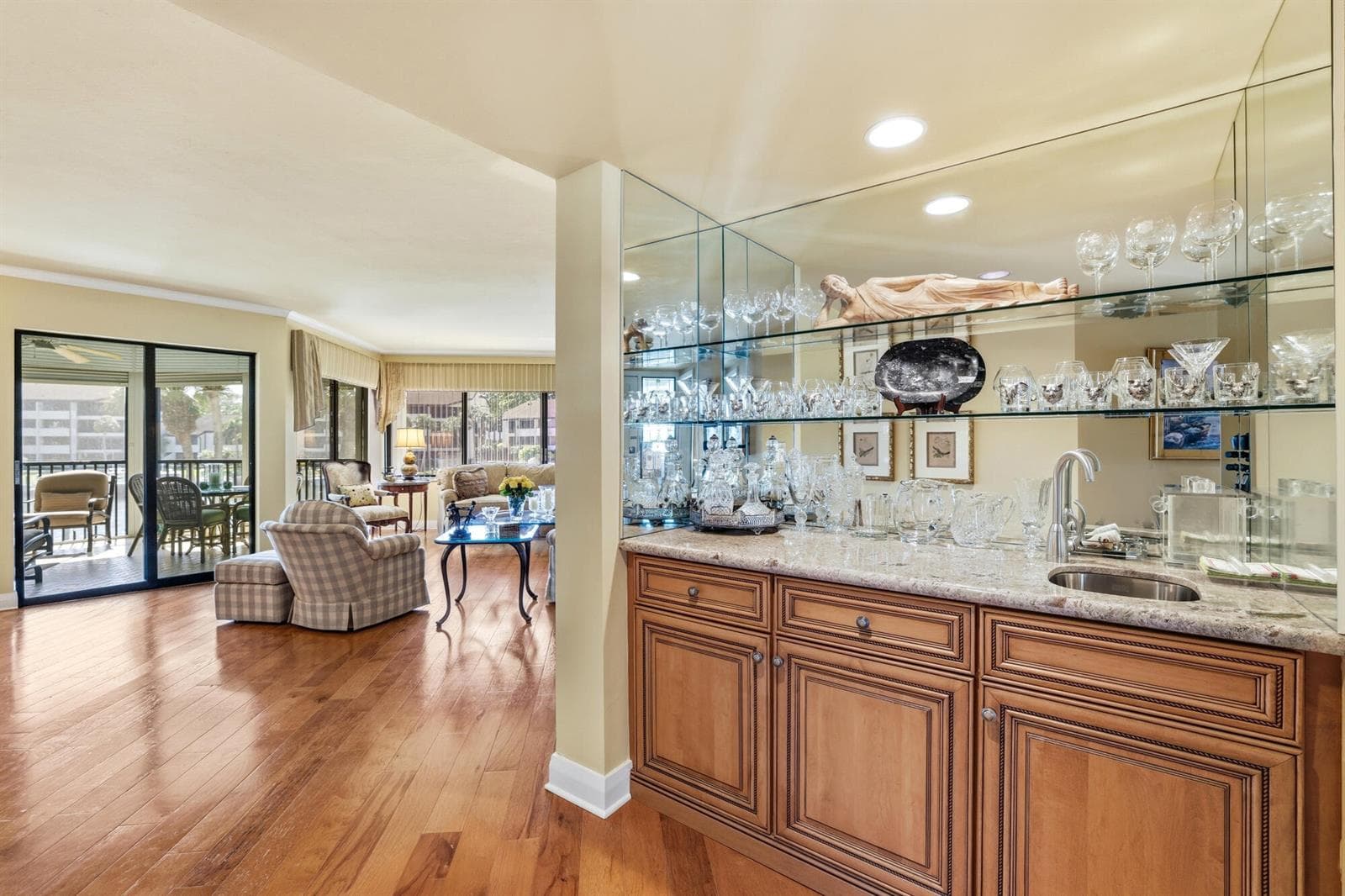 1141 Marine Way E H2l photo 7