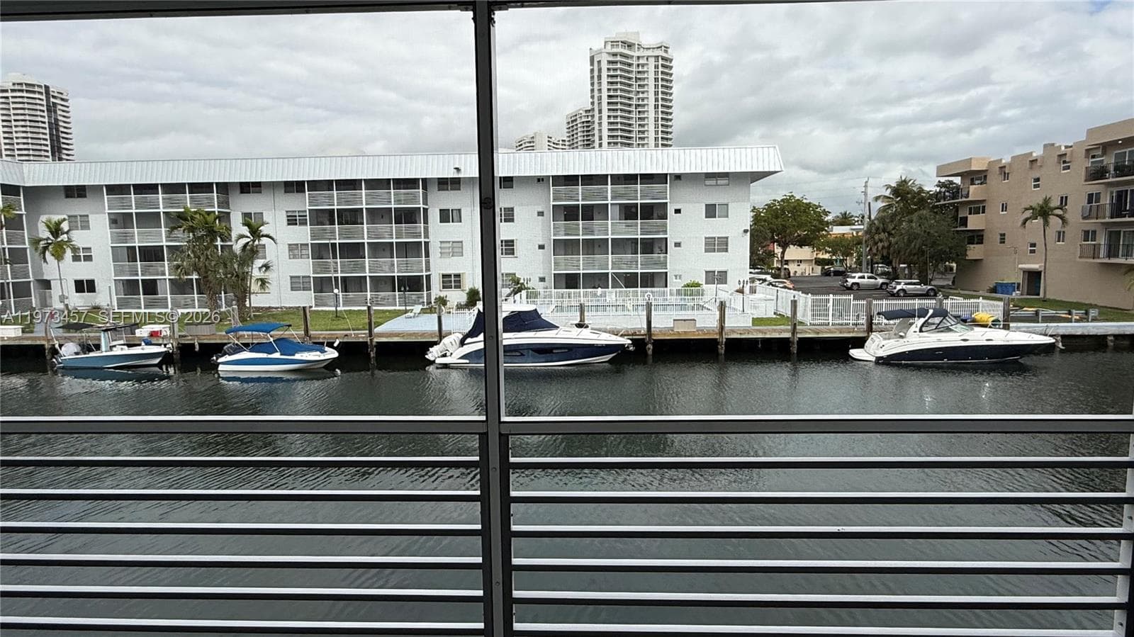 3849 169th St 201 photo 17