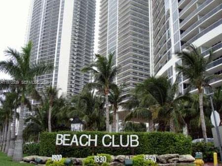 1800 Ocean Dr 1408 photo 2