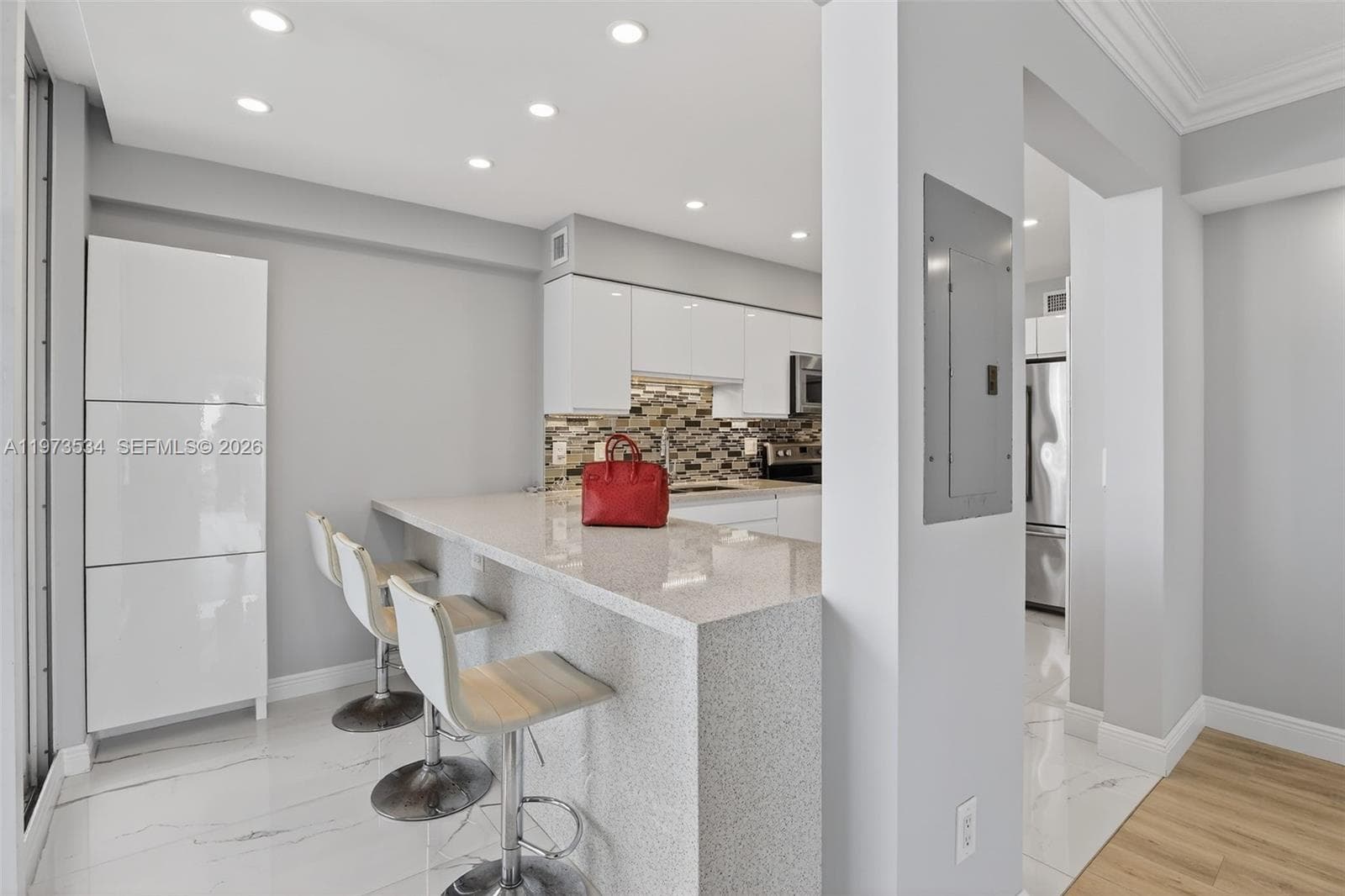 3370 Hidden Bay Dr 1501 photo 7