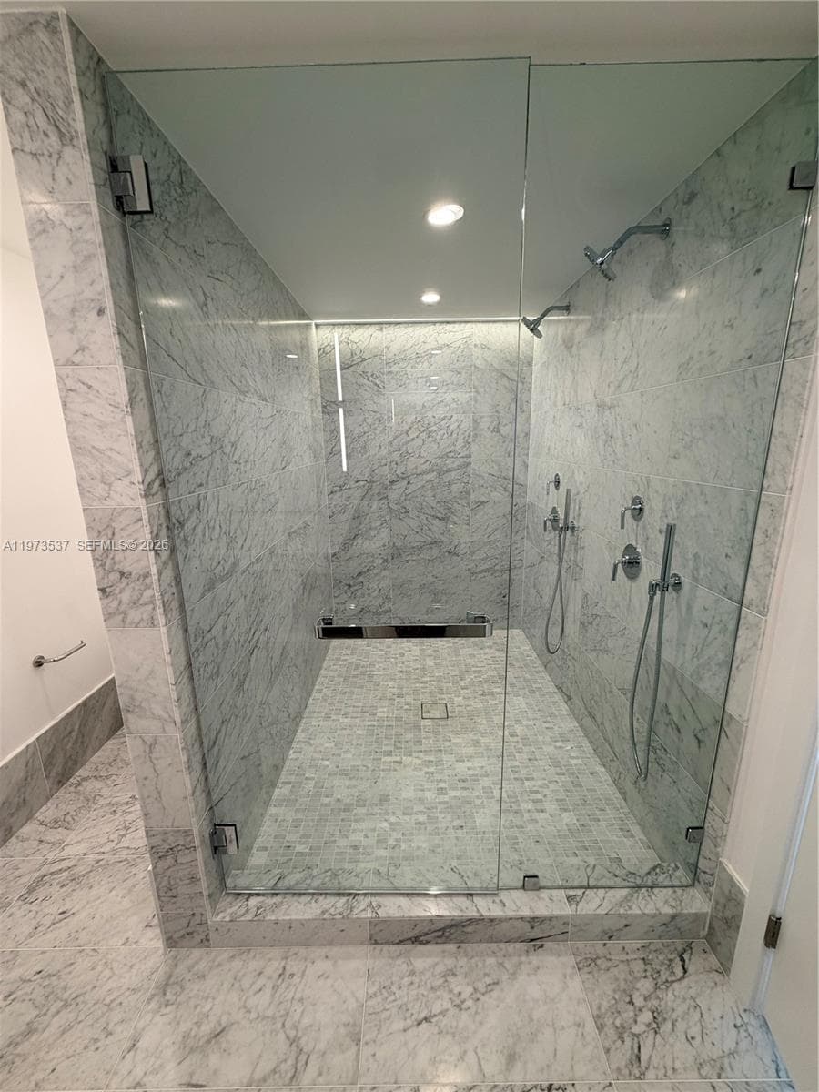 9221 E Bay Harbor Dr 309 photo 17