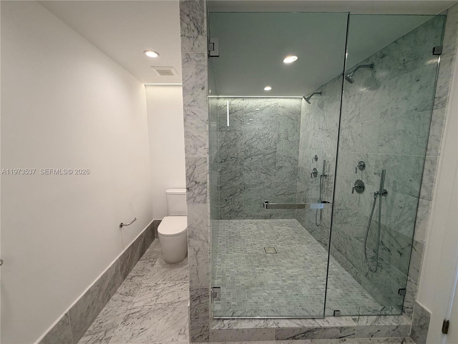 9221 E Bay Harbor Dr 309 photo 18