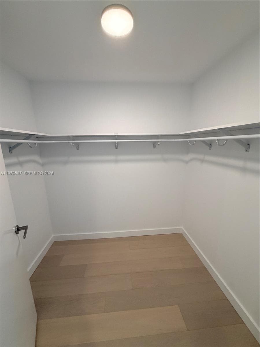 9221 E Bay Harbor Dr 309 photo 19