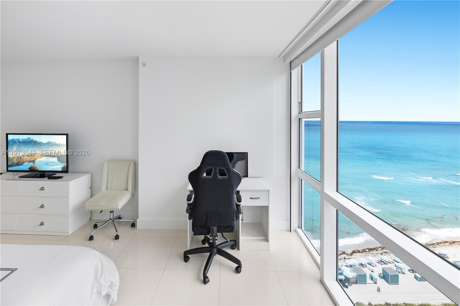6801 Collins Ave LPH06 Doorlph14 photo 16