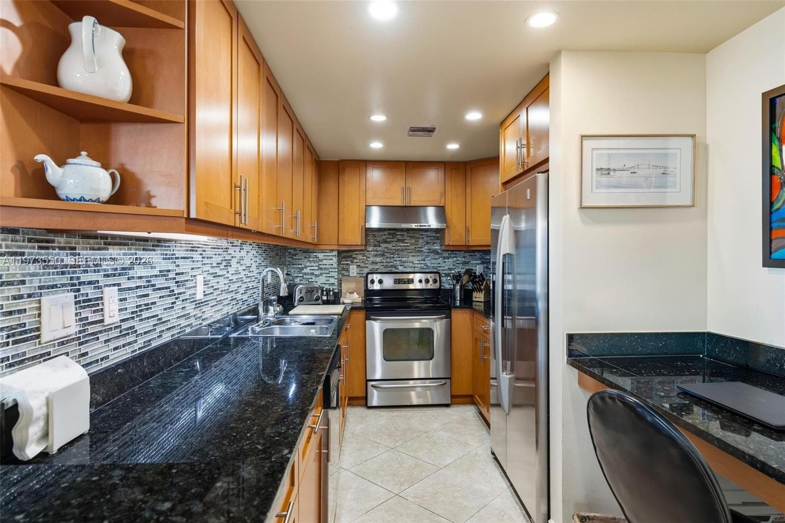 10350 W Bay Harbor Dr PH-H photo 10
